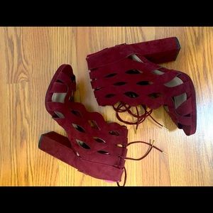 Women’s blocked heels.